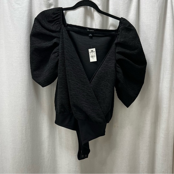 NWT - Express Textured Puff Sleeve Wrap Front Thong Bodysuit - Medium - Picture 9 of 13